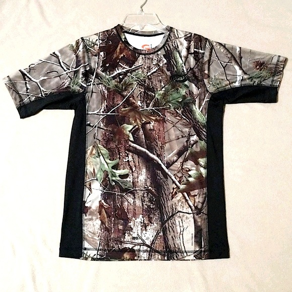Realtree O'rageous Camouflage Medium Short Sleeve Shirt w/ black along sides - Picture 6 of 6